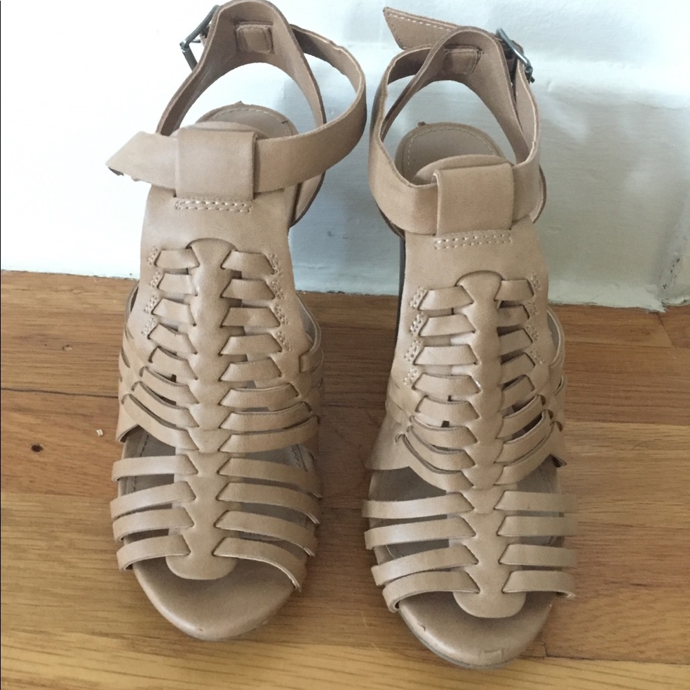 Tan Heels